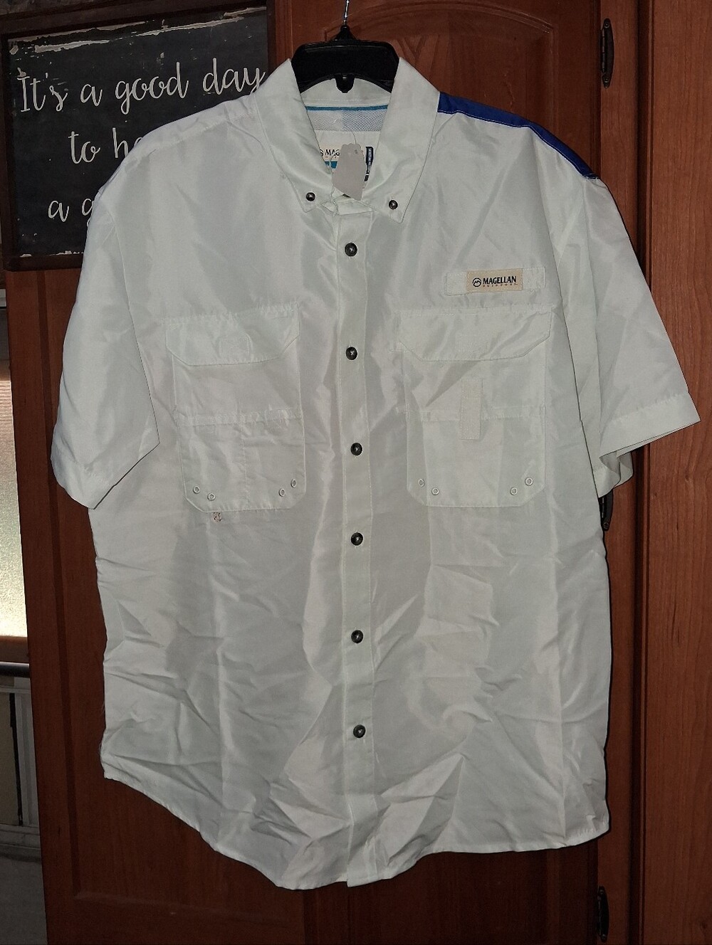 Magellan Outdoors White Short-Sleeve Button-Down Shirt with Blue Shoulder Accent